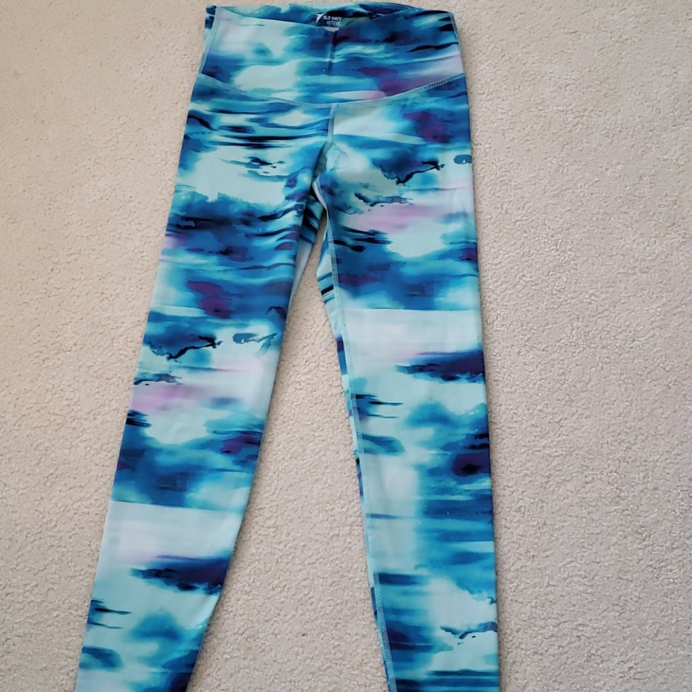 Old Navy Active Go-dry leggings size medium